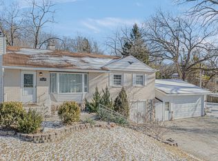 35049 N Edgewater Ln, Ingleside, IL 60041
