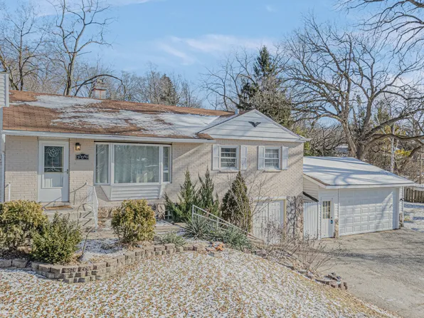 35049 N Edgewater Ln, Ingleside, IL 60041