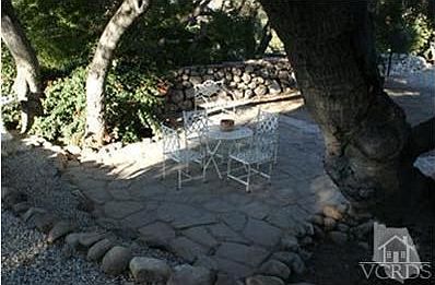 5th image of 927 Cliff Dr