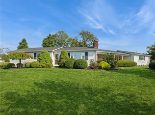 3 Mark Vincent Dr, Poughkeepsie, NY 12603