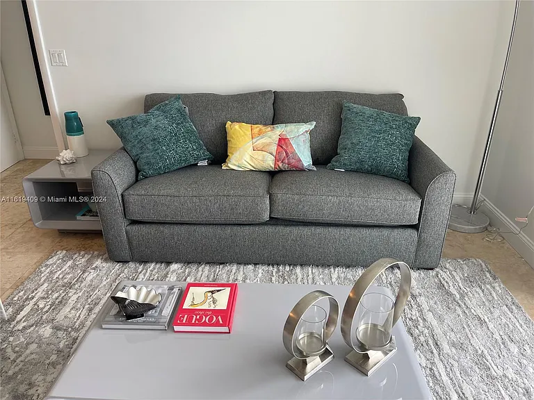 6365 Collins Ave #2610 — Photo 9