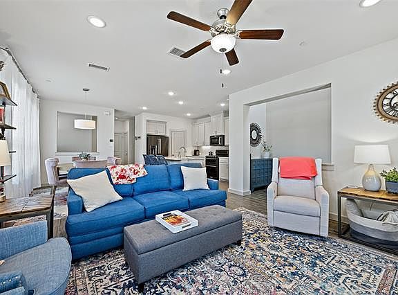4th image of 3901 Sukay Dr