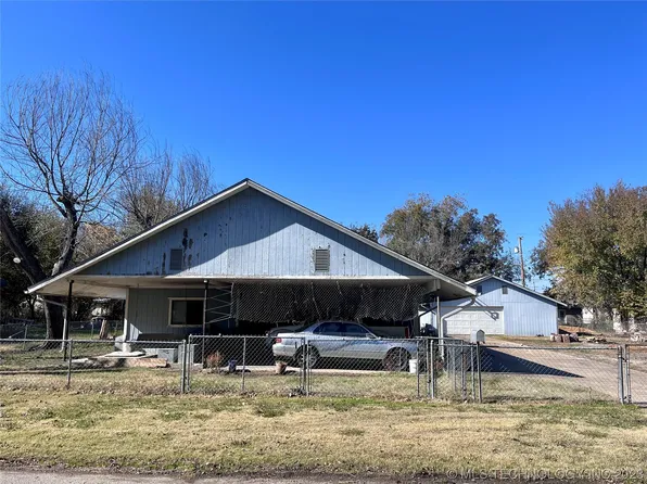 1324 N Collins Ave, Okmulgee, OK 74447