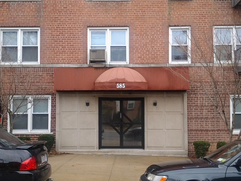1st image of 585 McLean Ave APT 2D