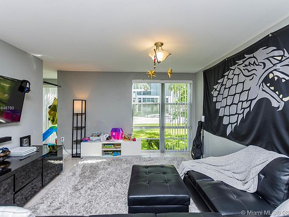 3rd image of 17620 Atlantic Blvd APT 108
