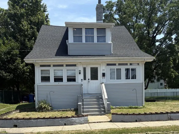 15 S Walnut Ave, Maple Shade, NJ 08052