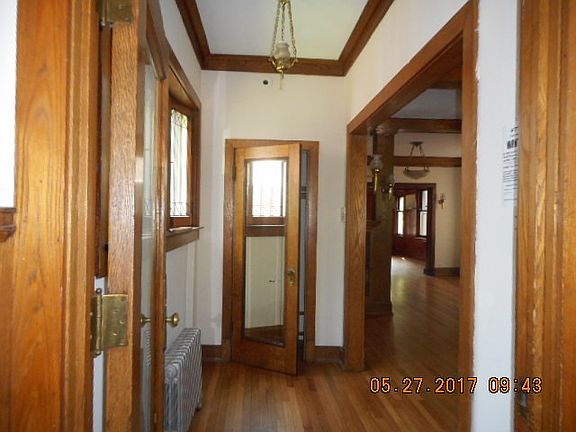 5th image of 4823 S Kenwood Ave