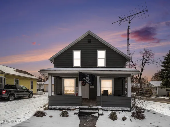 205 W 4th St, Genoa, OH 43430