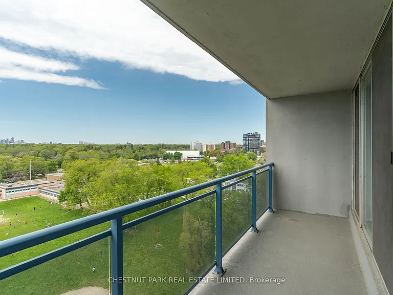 150 Lakeshore Rd W #1412 — Photo 31