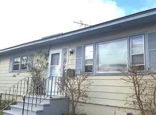 21 Glenwood Dr, Lawrence, MA 01843