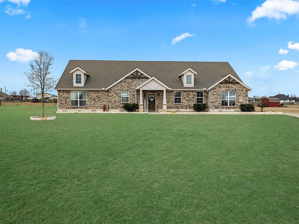 1st image of 308 Olde Knoll Pl