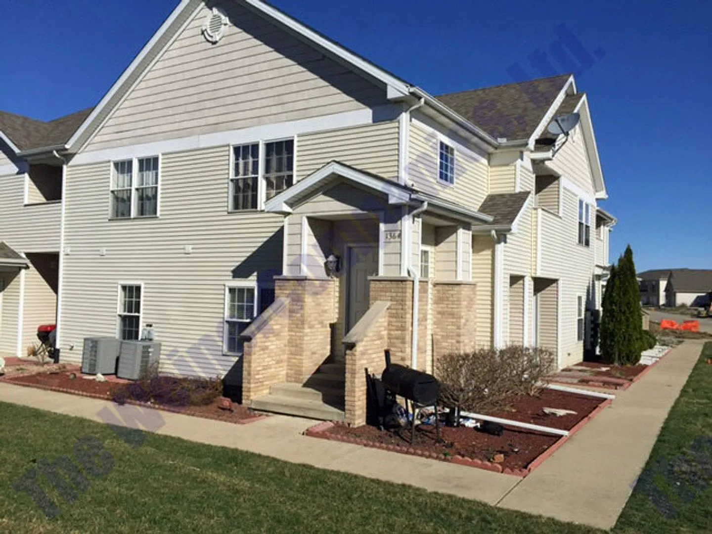 1364 Mariner Way photo 1