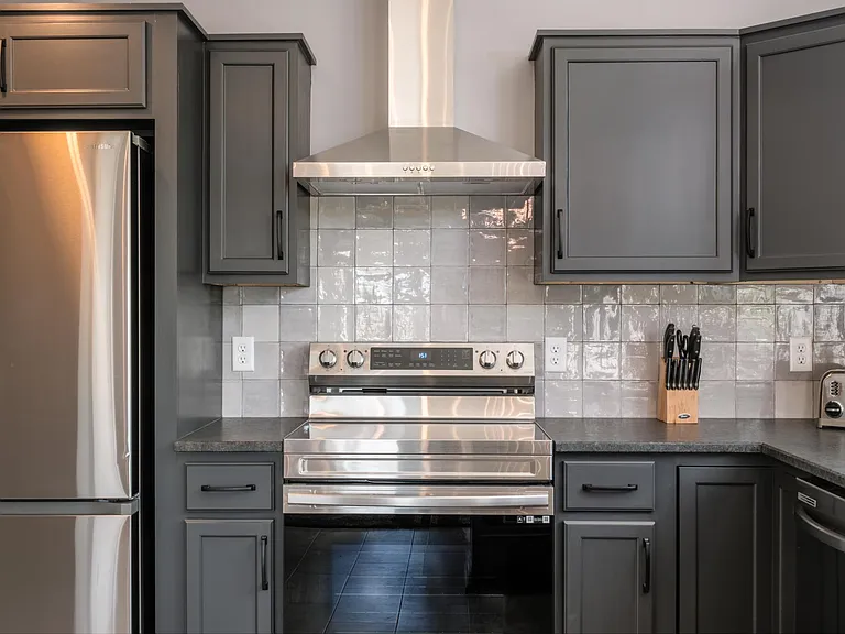 1737 Frankfort Ave #201 — Photo 6