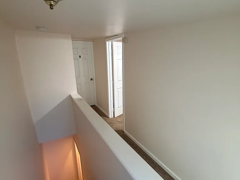 395 W Liberty St — Photo 3