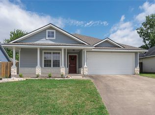 2705 Lynnwood Ct, Bryan, TX 77807