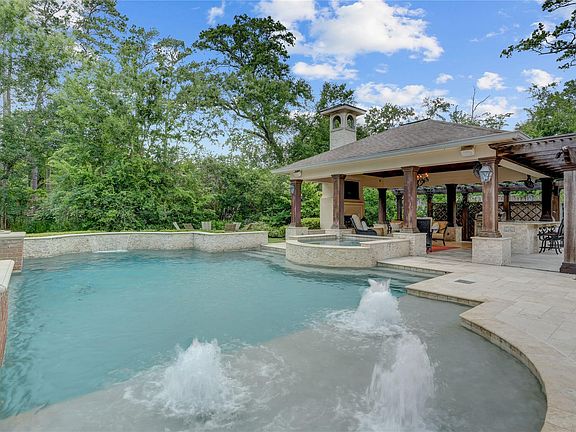 4th image of 1 Stayton Cir