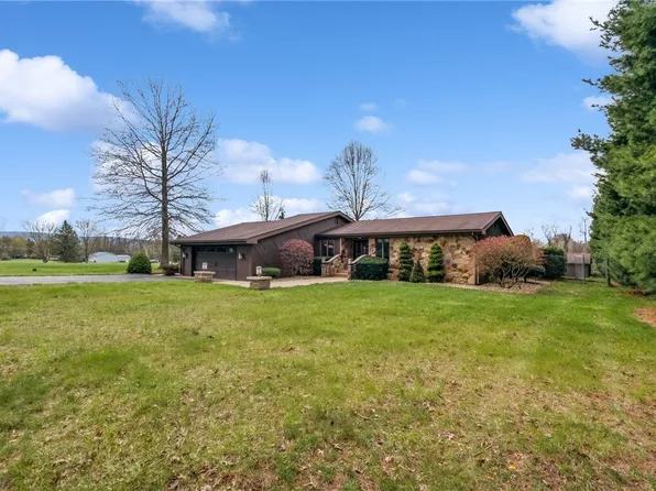 101 Fiedors Grove Rd, Mount Pleasant, PA 15666