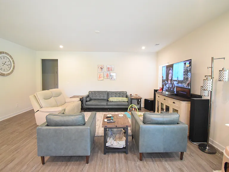 7200 Eagles Nest Ln — Photo 17