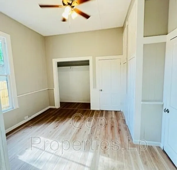 125 Ada St #1 — Photo 2