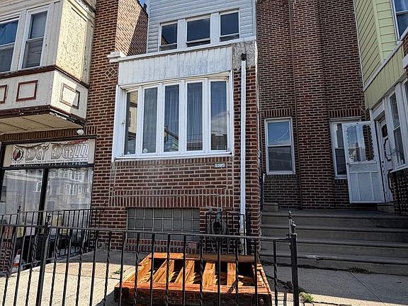 2nd image of 2903 Robbins Ave