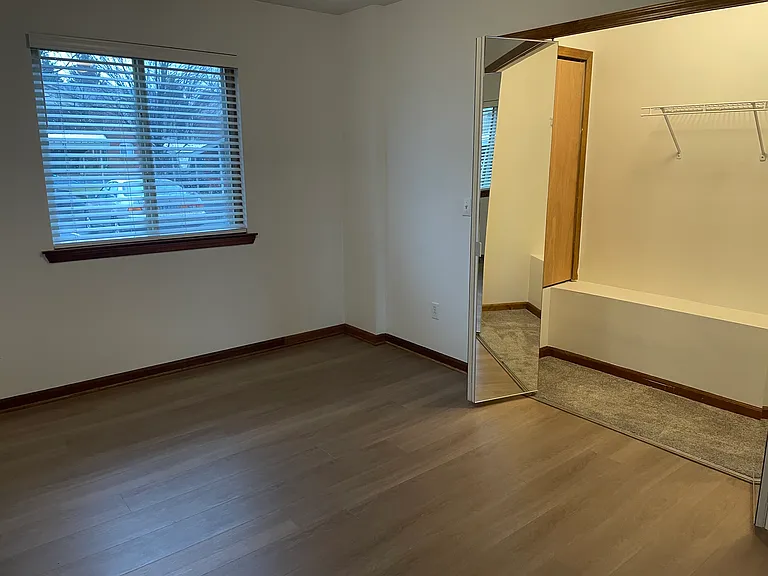 2504 Eagles Cir #4 — Photo 20
