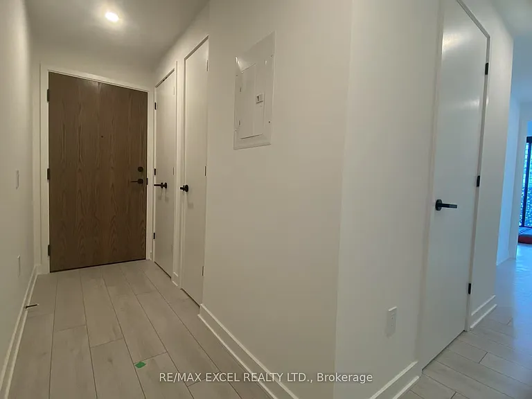 55 Charles St E #2803 — Photo 2