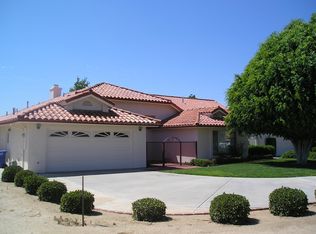 1090 Ridge Heights Dr, Fallbrook, CA 92028