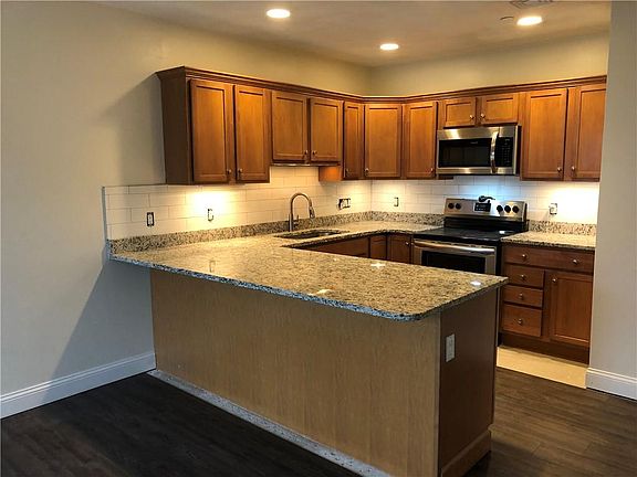 5th image of 200 Roger Williams Ave Unit 404