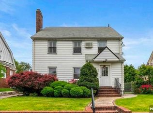 899 Maple Ave, Ridgefield, NJ 07657