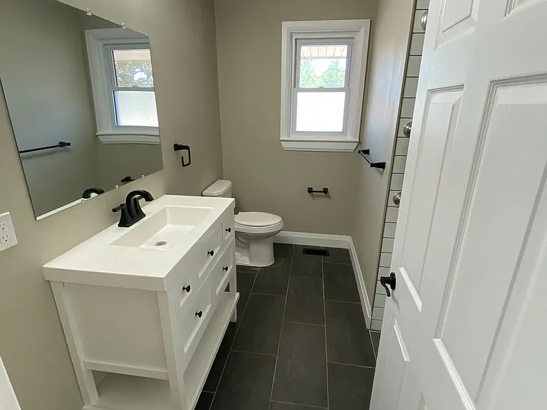 25 Hickery Pl #MAIN FLOOR — Photo 16