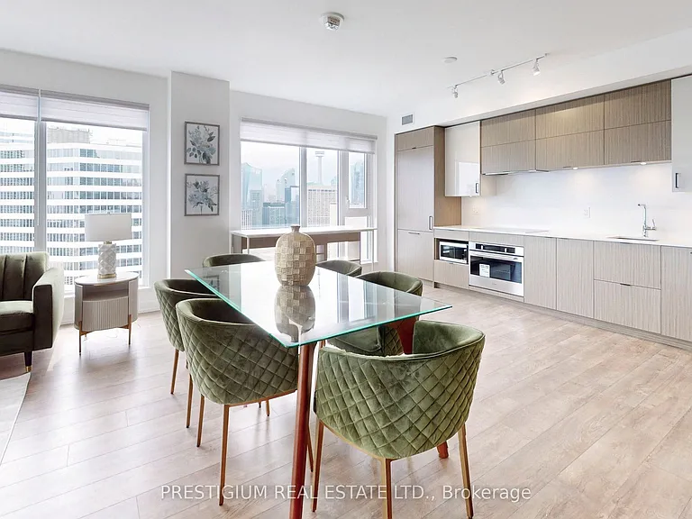 20 Edward St #Penthouse 02 — Photo 6