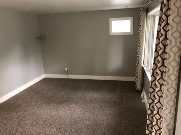 4th image of 1308 Lynn Ave