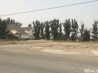 6 La Buena Vida Ln, Yerington, NV 89447