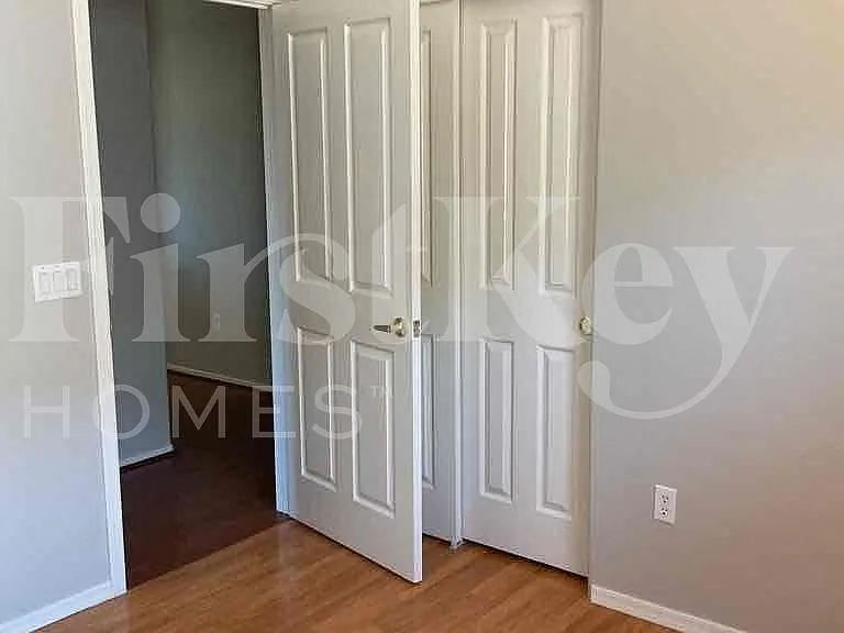 7718 W Sombrero View Ln — Photo 8