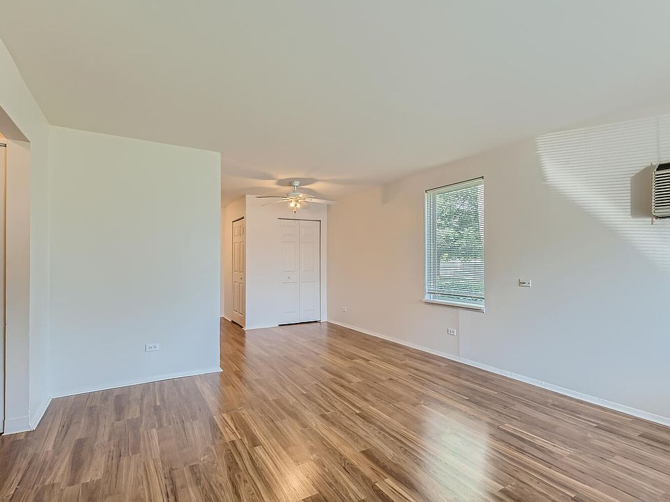 Schaumburg Terrace 2344 John Smith Dr Schaumburg IL Zillow