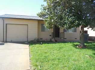 2301 Galaxy Way, Redding, CA 96002