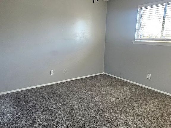 4th image of 505 W Broadway Ave APT 28