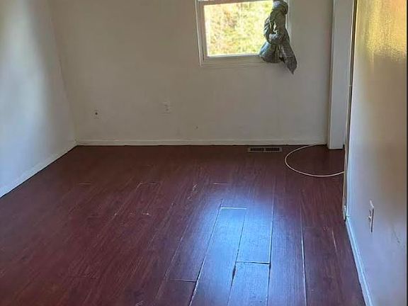 5th image of 811 Sledgehammer Dr