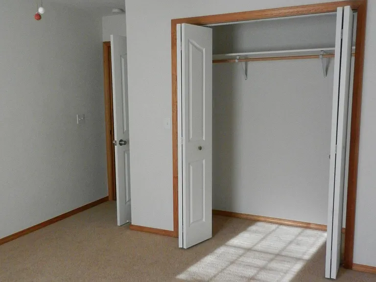 707 Savannah Ave — Photo 13