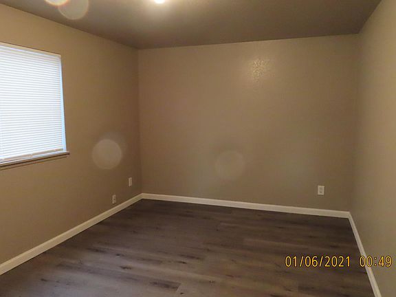 5th image of 15405 42nd Ave S #B