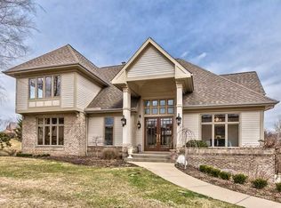 2000 W Grove Dr, Gibsonia, PA 15044