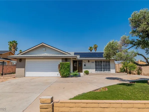 2753 McLeod Dr, Las Vegas, NV 89121