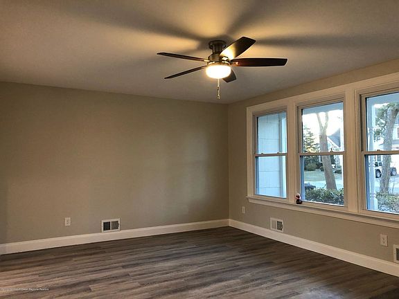 4th image of 617 Hartford Pl