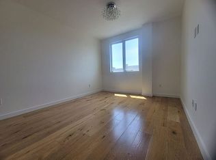 2652 E 21st St #6, Brooklyn, NY 11235