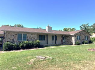1112 Maple Dr, Mountain View, AR 72560