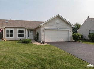 1365 Chestnut Cir, Yorkville, IL 60560
