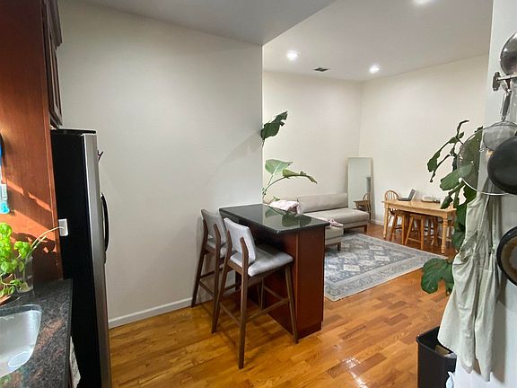 5th image of 844 Bergen Ave APT 3R