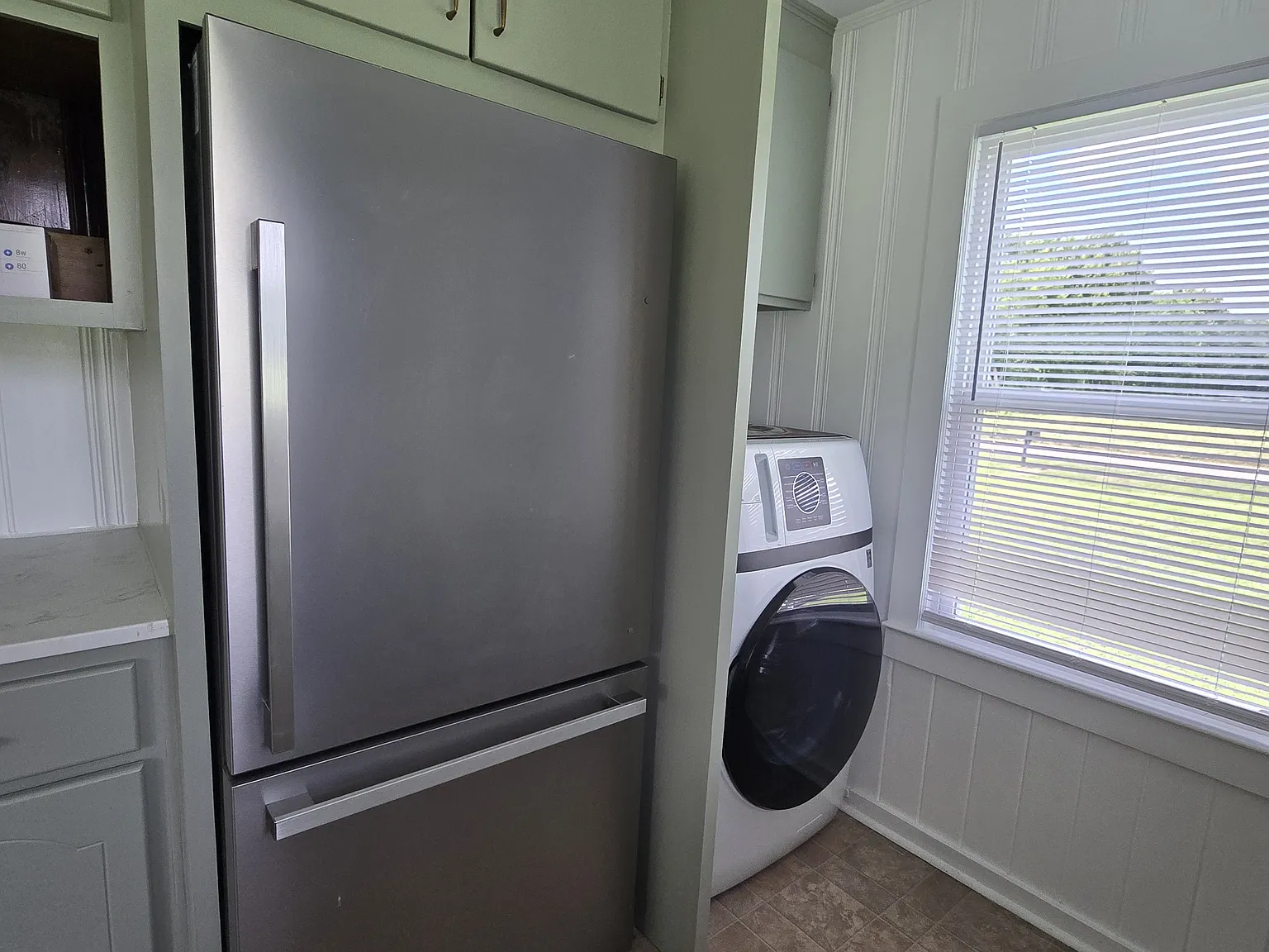 3 bed, 720 sqft, $1,250 — Photo 4