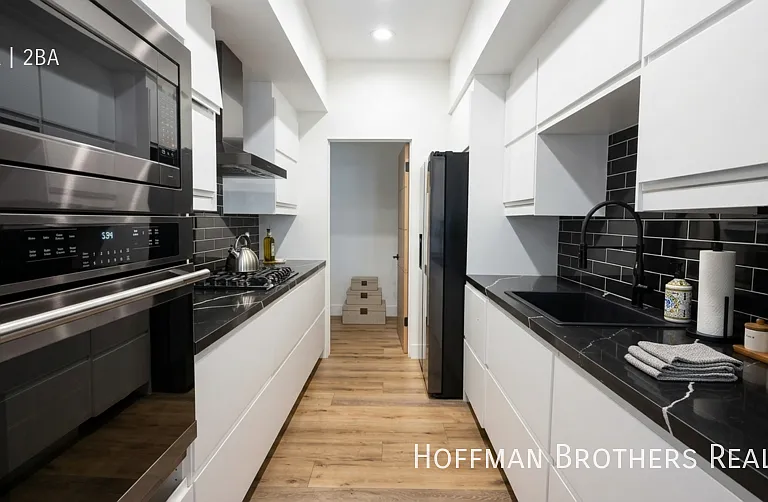 14159 Dickens St #303 — Photo 2
