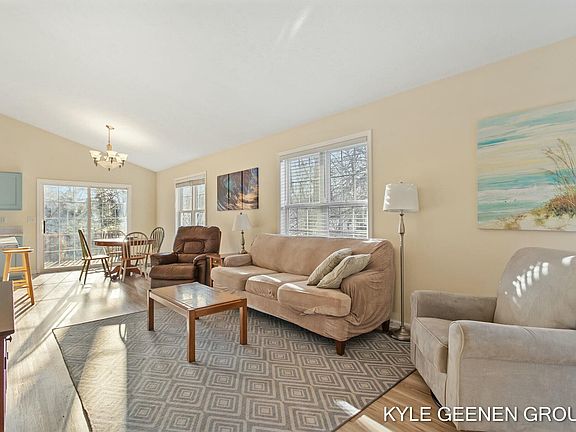 3rd image of 153 Aniline Ave N